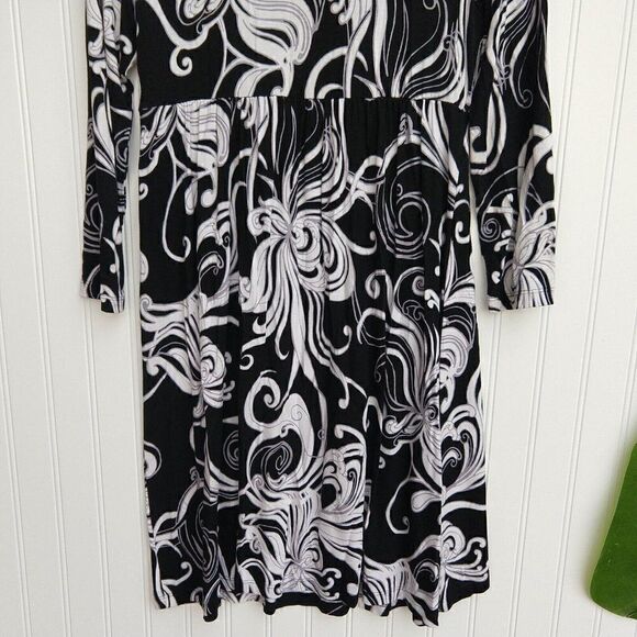 Soma Intimates Surplice Sleep Dress Nightgown Size S Black White Print Soft - Picture 7 of 7